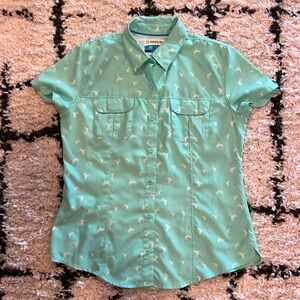 Gently used Magellan classic fit fish gear shirt